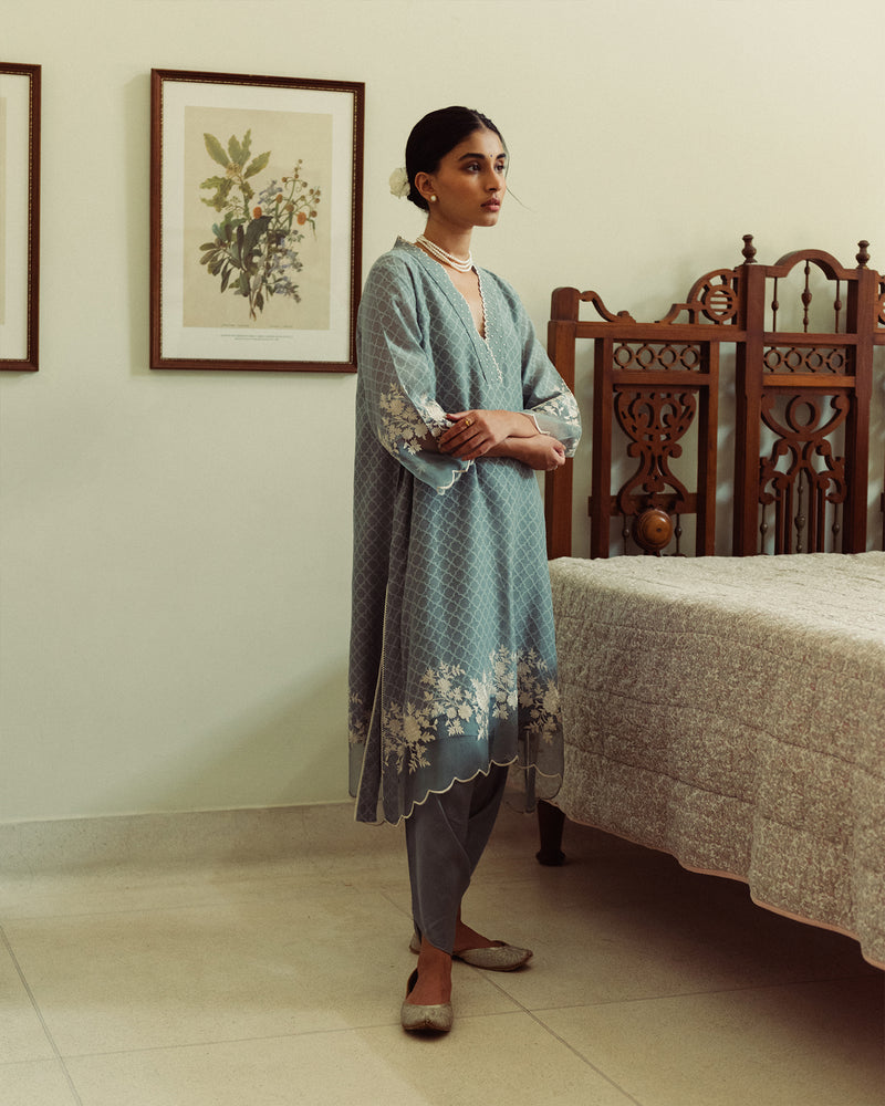 Self-Chanderi Kurta With Dhoti Salwar