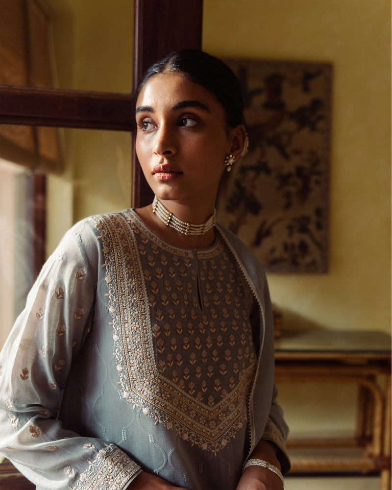 High-Low Kurta With Double Needle Work